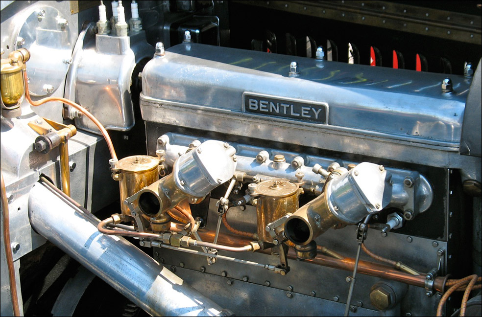 1928 Bentley 4½ Litre Saloon (Weymann)