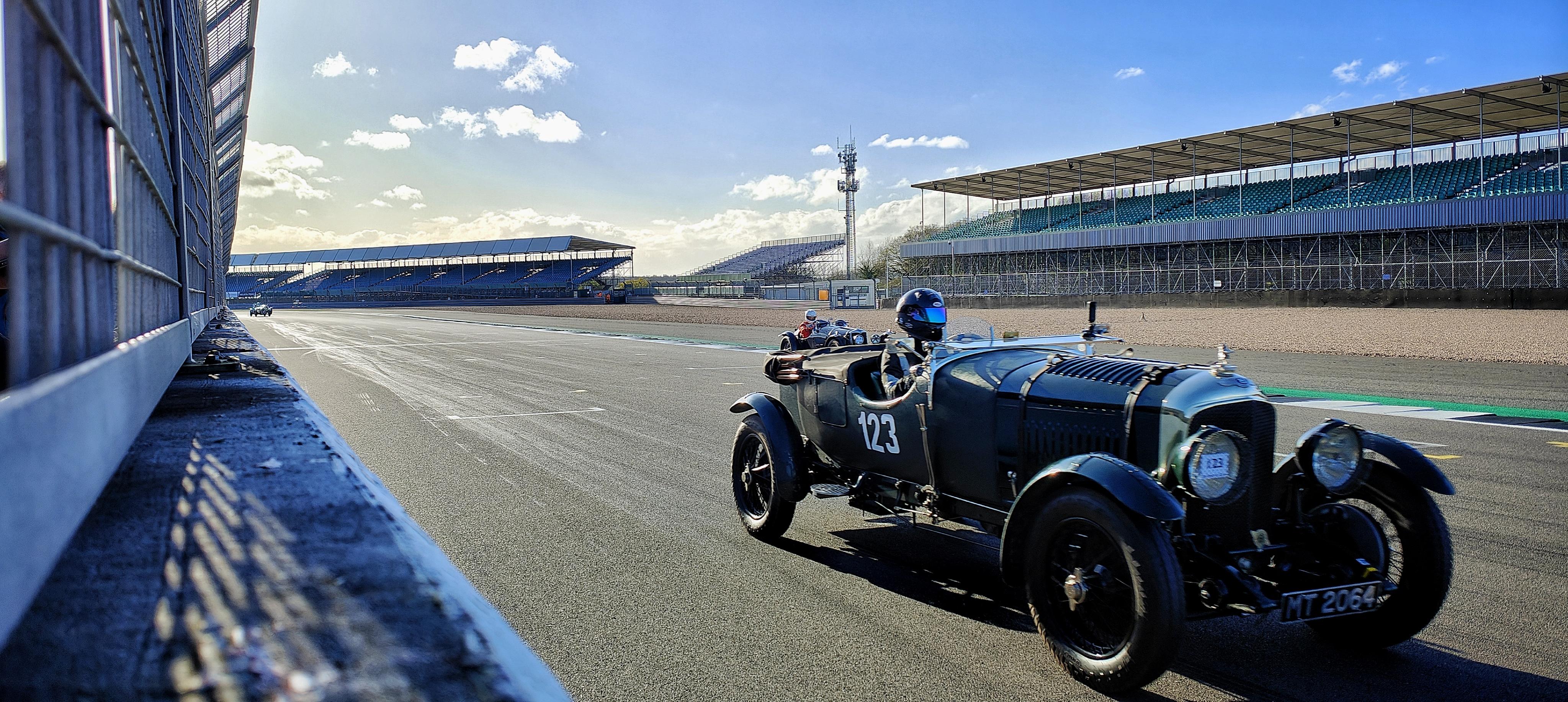 1929 Bentley 4½ Litre Saloon